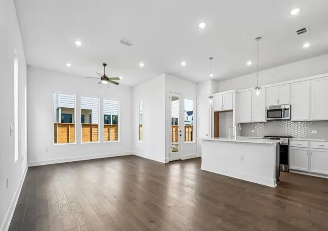 Photo 1 of Single family home for sale at 1414 Rambling Rose Rd, Austin, TX 78745 | MLS# 5744415 | Listing updated on 2026-09-20