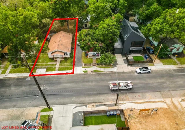 Single family home for sale at 1507 1/2 Holly St, Austin, TX 78702 | MLS# 3768528