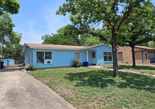 Photo 1 of Single family home for sale at 7520 Delafield Ln, Austin, TX 78752 | MLS# 9726932 | Listing updated on 2026-09-22
