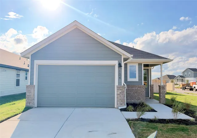 Photo 1 of Single family home for sale at 104 Wilcott Dr, Georgetown, TX 78626 | MLS# 5339071 | Listing updated on 2026-10-15