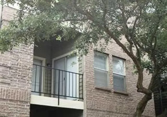 Photo 4 of Condo for sale at 12166 Metric Blvd #220, Austin, TX 78758 | MLS# 3746212 | Listing updated on 2026-10-19