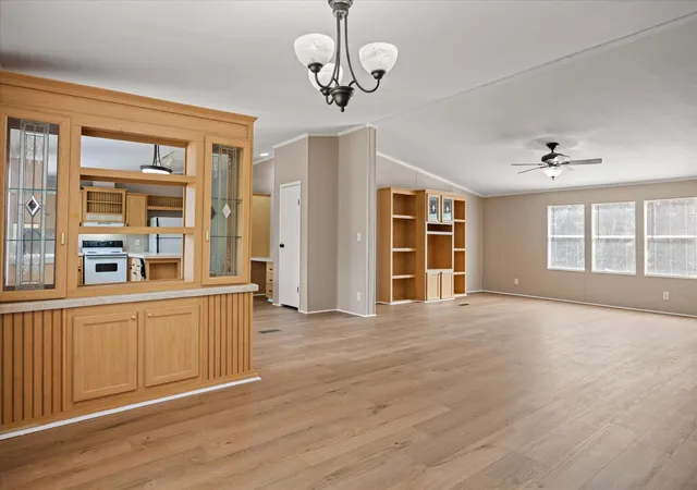 Photo 3 of Single family home for sale at 411 Texas Oak Dr, Cedar Creek, TX 78612 | MLS# 6270701 | Listing updated on 2026-09-24