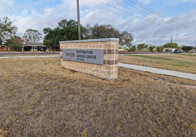 Photo 4 of Land for sale at 3400 County Rd 100, Hutto, TX 78634 | MLS# 6065016 | Listing updated on 2026-10-03