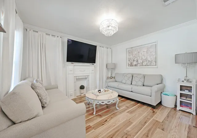 Photo 2 of Single family home for sale at 3503 Robinson Ave, Austin, TX 78722 | MLS# 7313508 | Listing updated on 2026-10-08