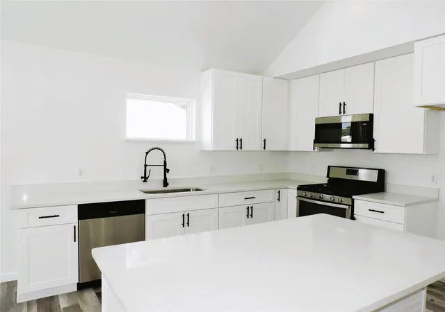 Photo 4 of Single family home for sale at 705 E Highway 82, Nocona, TX 76255 | MLS# 8872416 | Listing updated on 2026-09-22