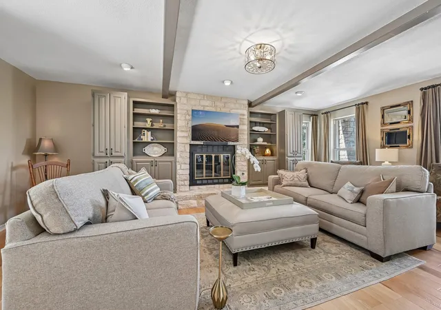 Photo 1 of Single family home for sale at 6009 Diamond Head Dr, Austin, TX 78746 | MLS# 6567138 | Listing updated on 2026-09-21