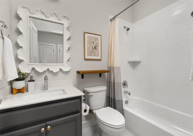 Photo 25 of Townhouse for sale at 2515 Robert Browning St, Austin, TX 78723 | MLS# 5408363 | Listing updated on 2026-10-27