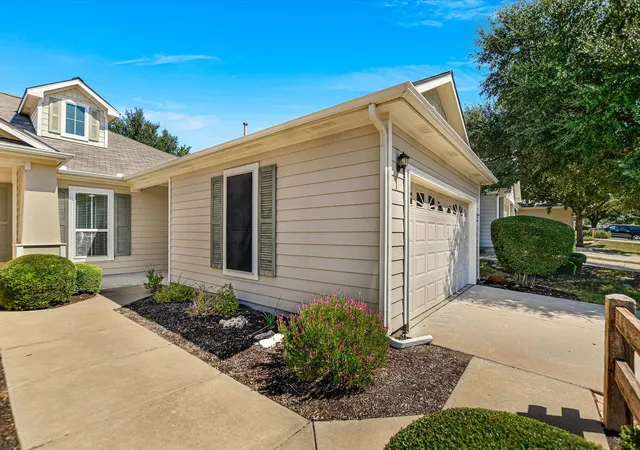 Photo 2 of Single family home for sale at 215 Bonham Loop, Georgetown, TX 78633 | MLS# 9570942 | Listing updated on 2026-10-04