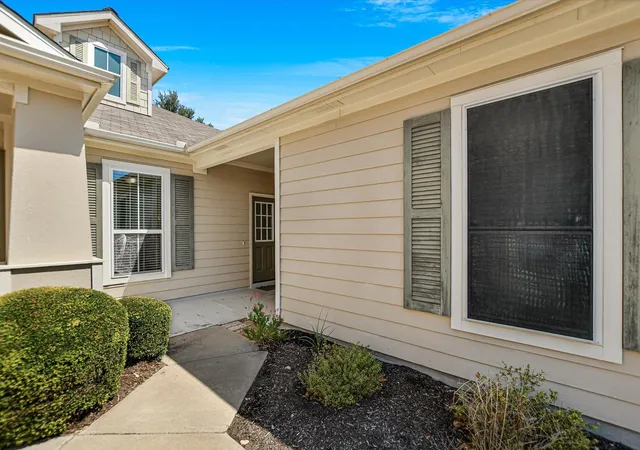 Photo 3 of Single family home for sale at 215 Bonham Loop, Georgetown, TX 78633 | MLS# 9570942 | Listing updated on 2026-10-04