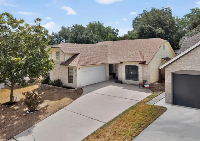 Photo 3 of Single family home for sale at 8525 Birmingham Dr, Austin, TX 78748 | MLS# 7194612 | Listing updated on 2026-10-10