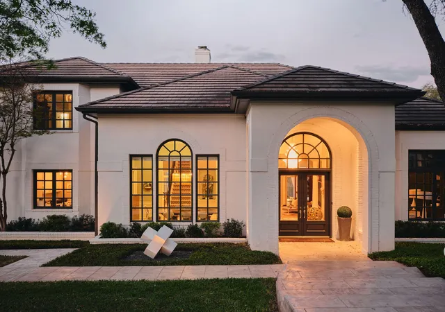 Photo 2 of Single family home for sale at 5304 Maryanna Dr, Austin, TX 78746 | MLS# 8795019 | Listing updated on 2026-09-30