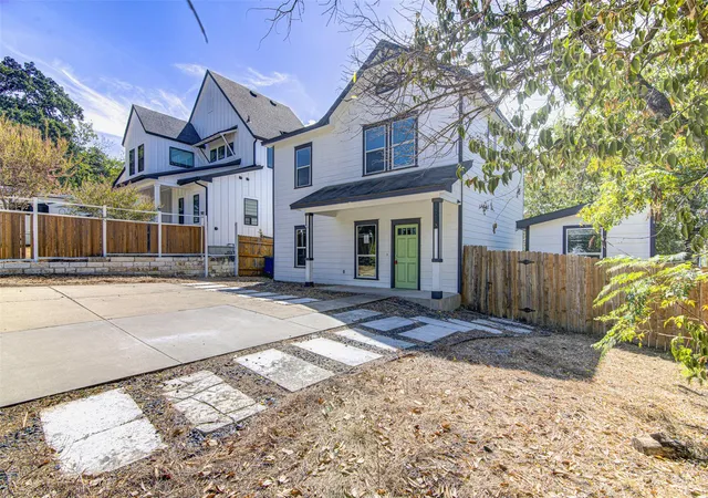 Photo 2 of Single family home for sale at 1901 New York Ave #A, Austin, TX 78702 | MLS# 4576693 | Listing updated on 2026-09-22