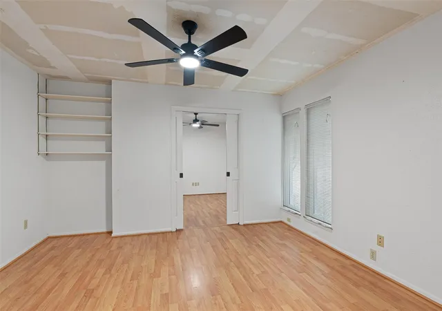Photo 4 of Single family home for sale at 1002 Penny Ln, Round Rock, TX 78681 | MLS# 8457040 | Listing updated on 2026-09-26