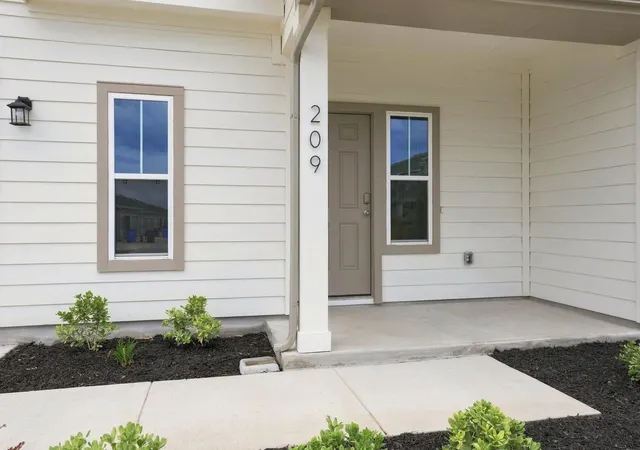 Photo 4 of Single family home for sale at 209 Backwood Pass, Taylor, TX 76574 | MLS# 8908801 | Listing updated on 2026-09-24