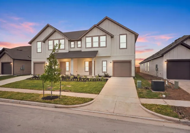 Single family home for sale at 211 Backwood Pass, Taylor, TX 76574 | MLS# 1093867