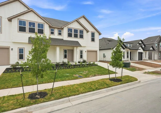 Photo 1 of Single family home for sale at 211 Backwood Pass, Taylor, TX 76574 | MLS# 1093867 | Listing updated on 2026-09-24