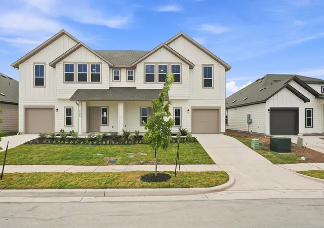 Photo 2 of Single family home for sale at 211 Backwood Pass, Taylor, TX 76574 | MLS# 1093867 | Listing updated on 2026-09-24