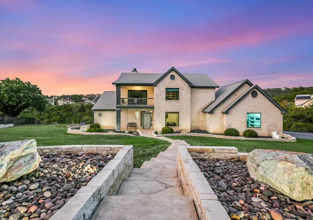 Photo 1 of Single family home for sale at 3310 Far View Dr, Austin, TX 78730 | MLS# 5563990 | Listing updated on 2026-10-28