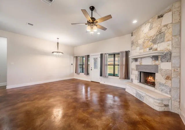 Photo 3 of Single family home for sale at 307 Bluestem Cv, Georgetown, TX 78633 | MLS# 4358033 | Listing updated on 2026-10-10