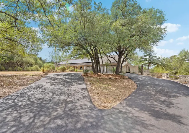 Photo 1 of Single family home for sale at 24 Long Crk Rd, Austin, TX 78737 | MLS# 5409481 | Listing updated on 2026-09-23