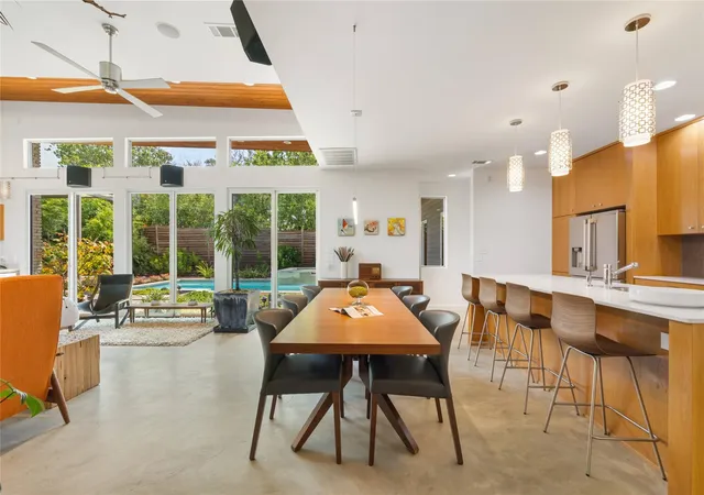 Photo 3 of Single family home for sale at 1117 Stobaugh St, Austin, TX 78757 | MLS# 3980703 | Listing updated on 2026-10-05