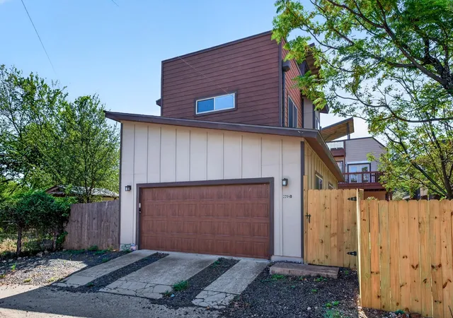 Photo 3 of Single family home for sale at 2204 E 13th Street #B, Austin, TX 78702 | MLS# 1513582 | Listing updated on 2026-10-09