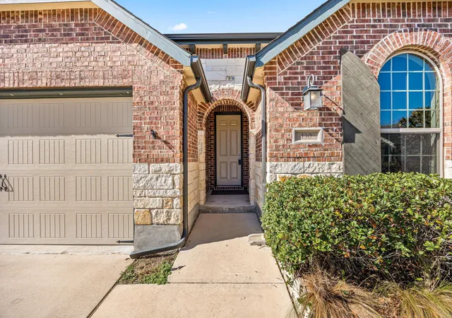 Photo 2 of Single family home for sale at 130 Starboard Ln, Kyle, TX 78640 | MLS# 7246764 | Listing updated on 2026-09-30