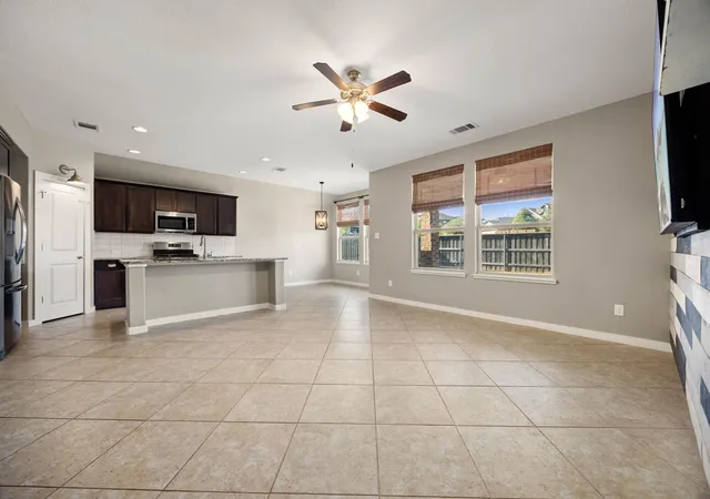 Photo 3 of Single family home for sale at 130 Starboard Ln, Kyle, TX 78640 | MLS# 7246764 | Listing updated on 2026-09-30