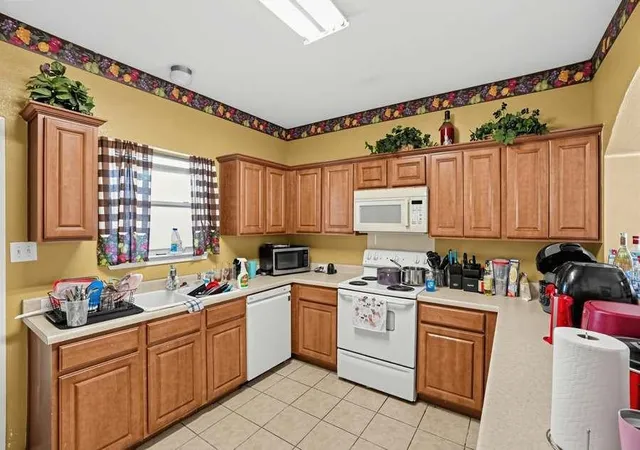 Photo 3 of Single family home for sale at 11408 Hereford St, Manor, TX 78653 | MLS# 3377821 | Listing updated on 2026-09-22