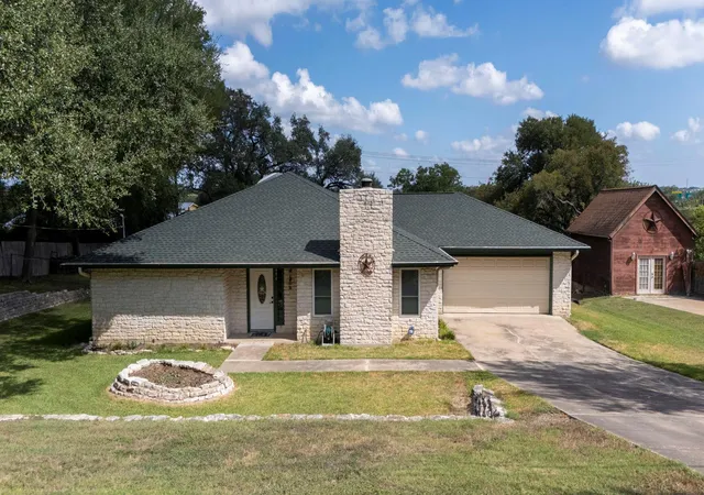 Photo 1 of Single family home for sale at 404 Hunt Ln, Buda, TX 78610 | MLS# 4103781 | Listing updated on 2026-09-24