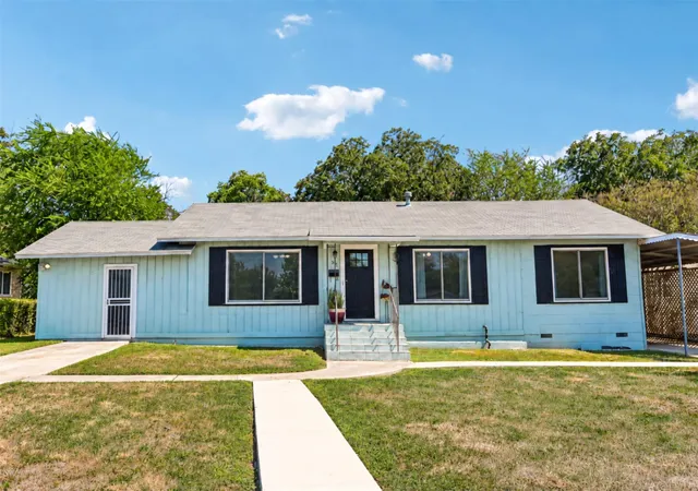 Single family home for sale at 331 Sutton Dr, San Antonio, TX 78228 | MLS# 9426772