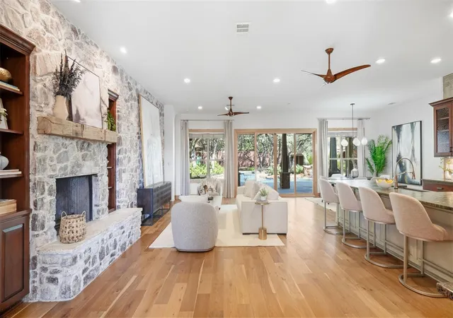 Photo 3 of Single family home for sale at 5910 Hudson Bnd Rd, Austin, TX 78734 | MLS# 1139768 | Listing updated on 2026-10-02
