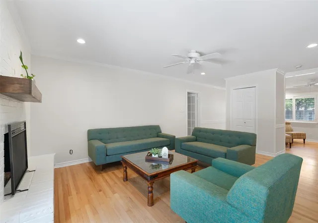 Photo 4 of Single family home for sale at 8605 Primrose Ln, Austin, TX 78757 | MLS# 3974883 | Listing updated on 2026-10-03
