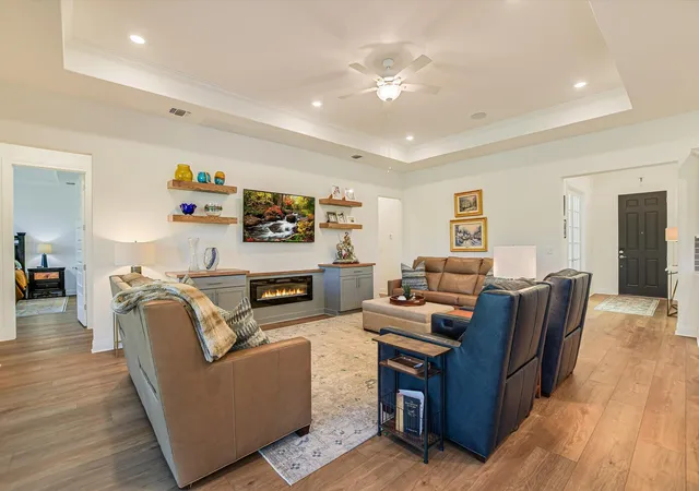 Photo 4 of Single family home for sale at 110 Diamond Point Rd, Georgetown, TX 78633 | MLS# 1578088 | Listing updated on 2026-10-10