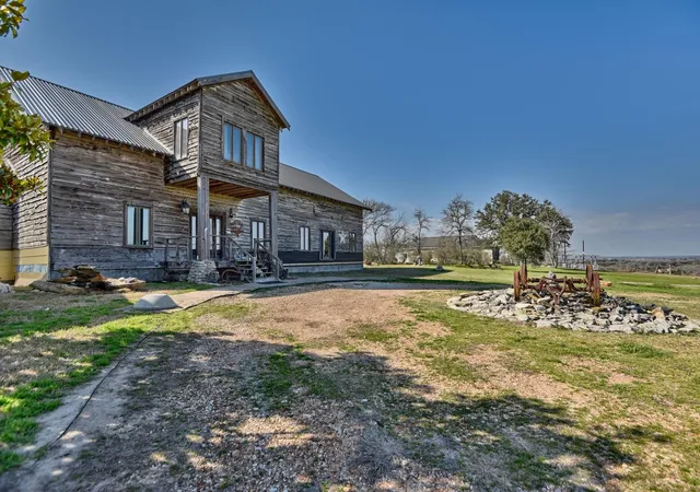 Photo 3 of Single family home for sale at 2645 Kallus Rd, La Grange, TX 78945 | MLS# 6309464 | Listing updated on 2026-09-24