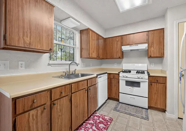 Photo 4 of Single family home for sale at 4902 Avalon Ave, Austin, TX 78744 | MLS# 6228153 | Listing updated on 2026-09-29
