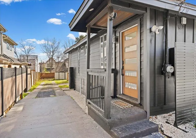 Photo 2 of Single family home for sale at 4309 Hank Ave, Austin, TX 78745 | MLS# 7280297 | Listing updated on 2026-09-22