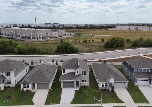 Photo 3 of Single family home for sale at 4221 Texoma Dr, Pflugerville, TX 78660 | MLS# 4256221 | Listing updated on 2026-10-04