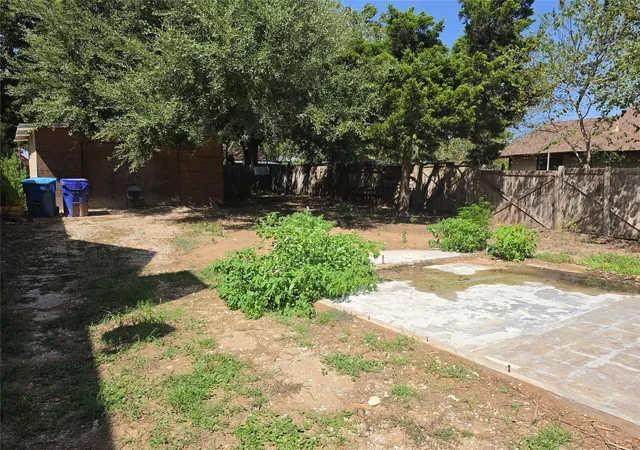 Photo 3 of Land for sale at 102 E Alamo St, Elgin, TX 78621 | MLS# 9499856 | Listing updated on 2026-09-22