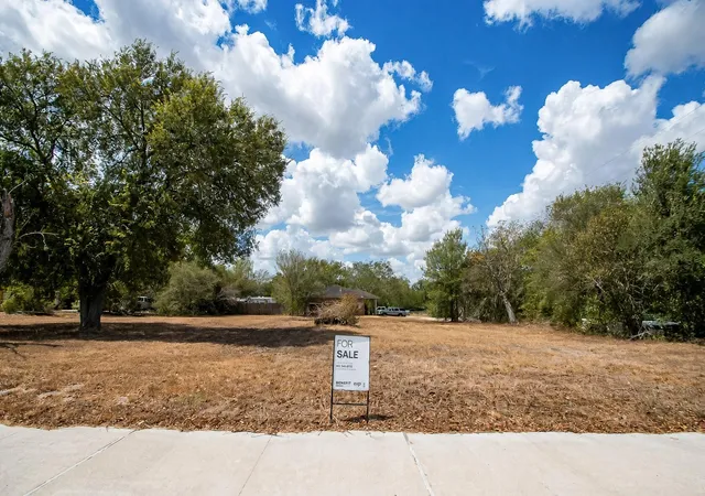 Photo 3 of Land for sale at Tbd Fm 609 & Mulberry St, Flatonia, TX 78941 | MLS# 9127120 | Listing updated on 2026-09-22