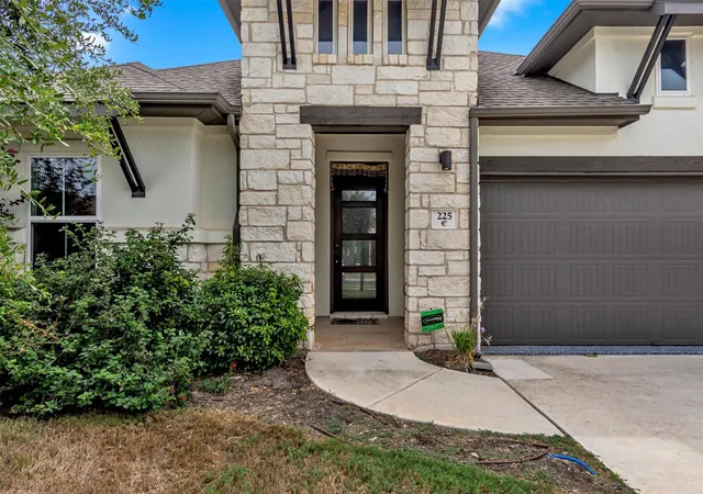 Photo 1 of Single family home for sale at 225 Belford St, Georgetown, TX 78628 | MLS# 3278381 | Listing updated on 2026-10-25
