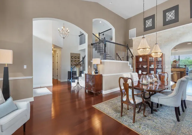 Photo 3 of Single family home for sale at 4720 Mont Blanc Dr, Bee Cave, TX 78738 | MLS# 1590411 | Listing updated on 2026-10-07