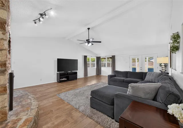 Photo 1 of Single family home for sale at 314 Horsethief Trl, Manchaca, TX 78652 | MLS# 7973508 | Listing updated on 2026-10-21