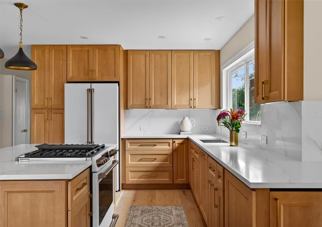 Photo 4 of Single family home for sale at 6806 Rearden Rd, Austin, TX 78745 | MLS# 9021255 | Listing updated on 2026-10-01