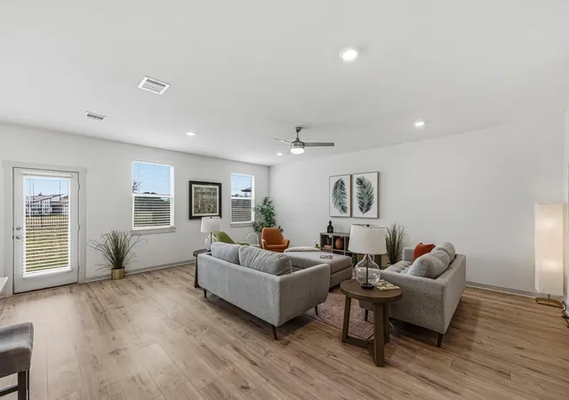 Photo 3 of Single family home for sale at 7511 Traylor Cv, Austin, TX 78724 | MLS# 7321123 | Listing updated on 2026-09-22