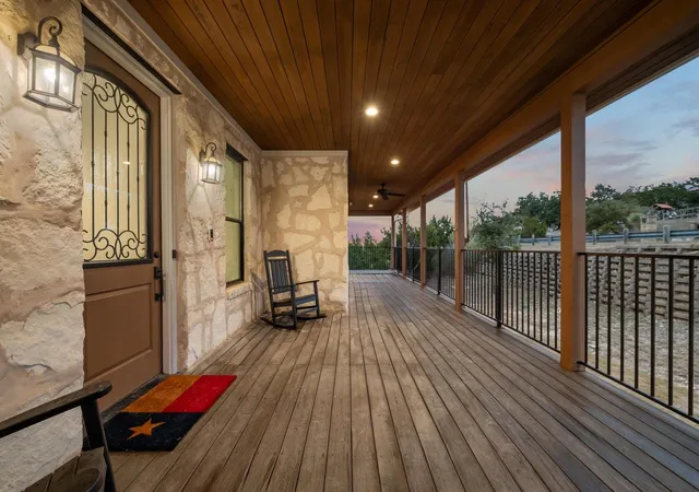 Photo 2 of Single family home for sale at 4408 Hennig Dr, Austin, TX 78738 | MLS# 1057880 | Listing updated on 2026-09-23
