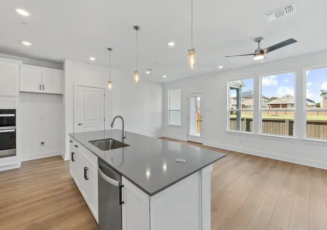 Photo 4 of Townhouse for sale at 1955 Settlers Glen Dr #4903, Round Rock, TX 78665 | MLS# 8427535 | Listing updated on 2026-10-01