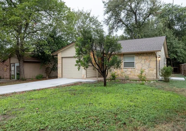 Single family home for sale at 2018 Nevada St, San Marcos, TX 78666 | MLS# 7576042 | Listing updated on 2026-10-11