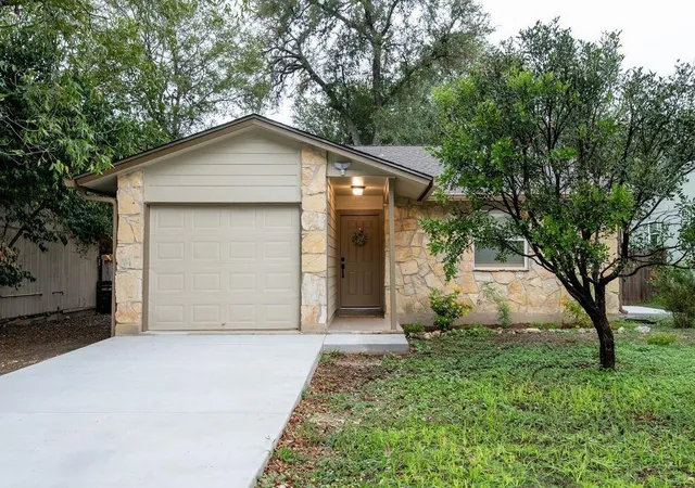 Photo 1 of Single family home for sale at 2018 Nevada St, San Marcos, TX 78666 | MLS# 7576042 | Listing updated on 2026-10-11