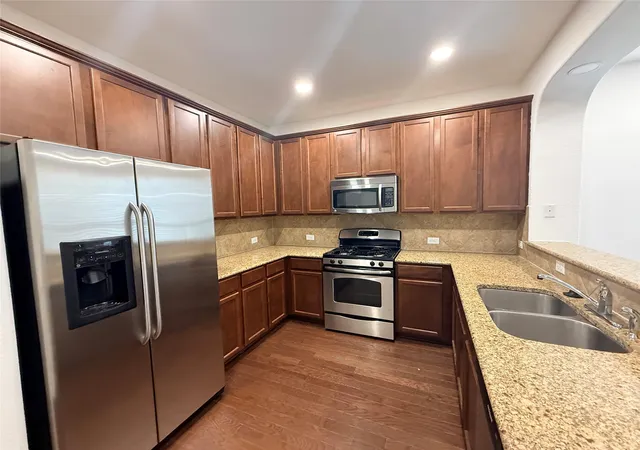 Photo 4 of Condo for sale at 3101 Davis Ln #6102, Austin, TX 78748 | MLS# 2038370 | Listing updated on 2026-10-21